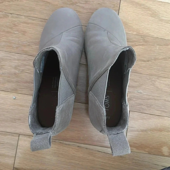 TOMS Wedge Bootie size 5.5 - Picture 6 of 9